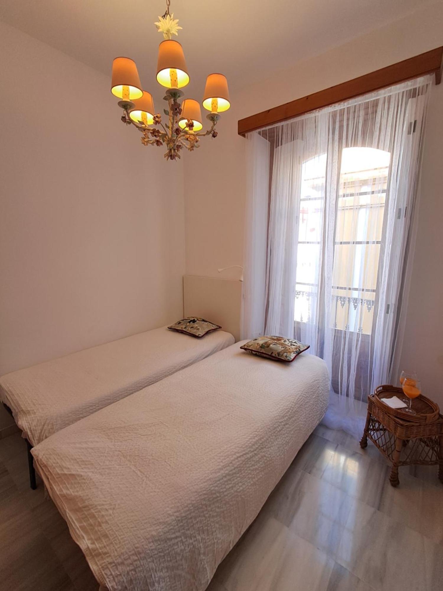 Apartamentos Almirante Hoyos Σεβίλλη Εξωτερικό φωτογραφία