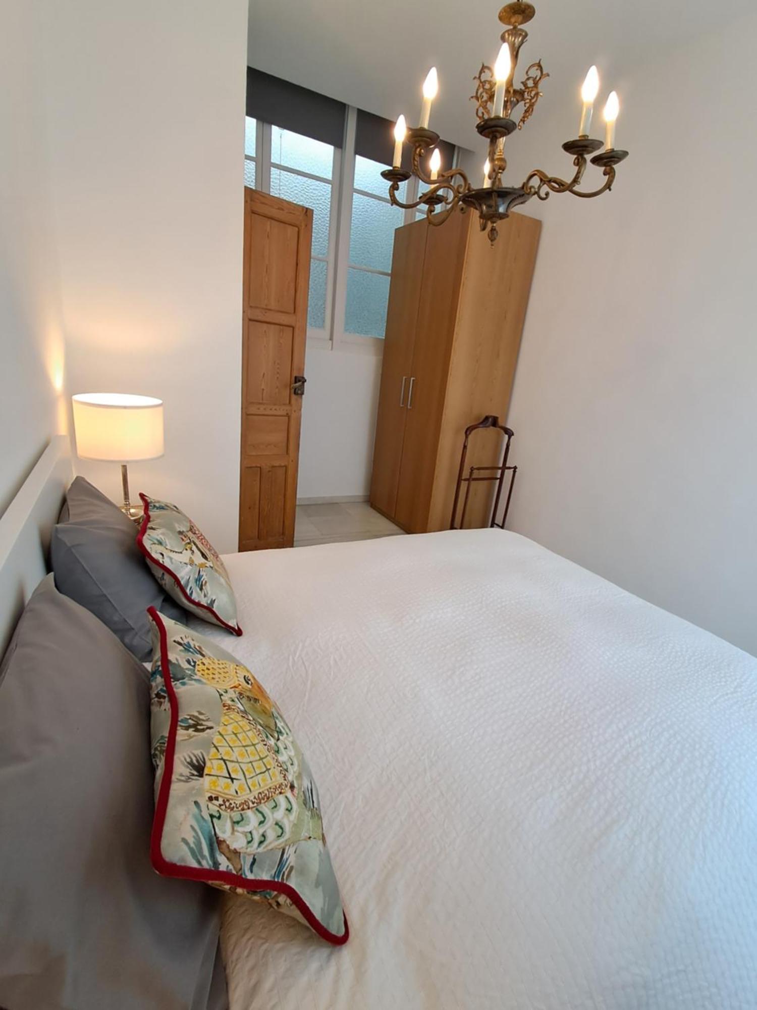 Apartamentos Almirante Hoyos Σεβίλλη Εξωτερικό φωτογραφία