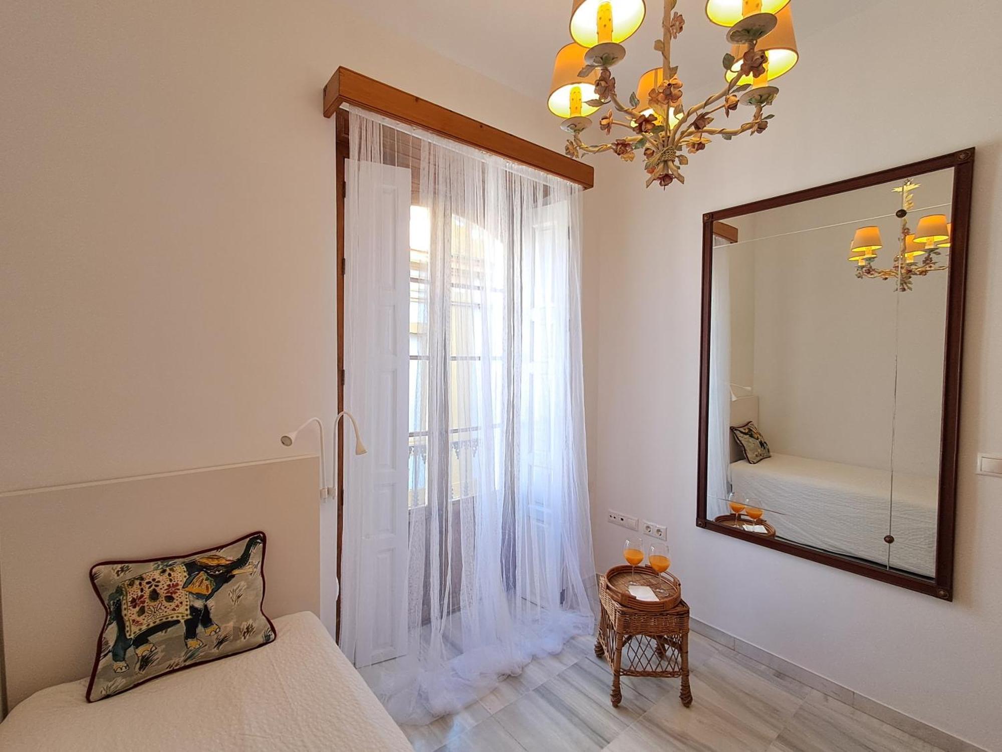 Apartamentos Almirante Hoyos Σεβίλλη Εξωτερικό φωτογραφία